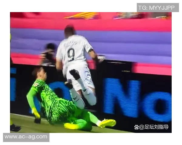 姆巴佩将缺席首发对阵巴萨以替补身份待命引发关注