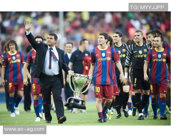 姆巴佩将缺席首发对阵巴萨以替补身份待命引发关注